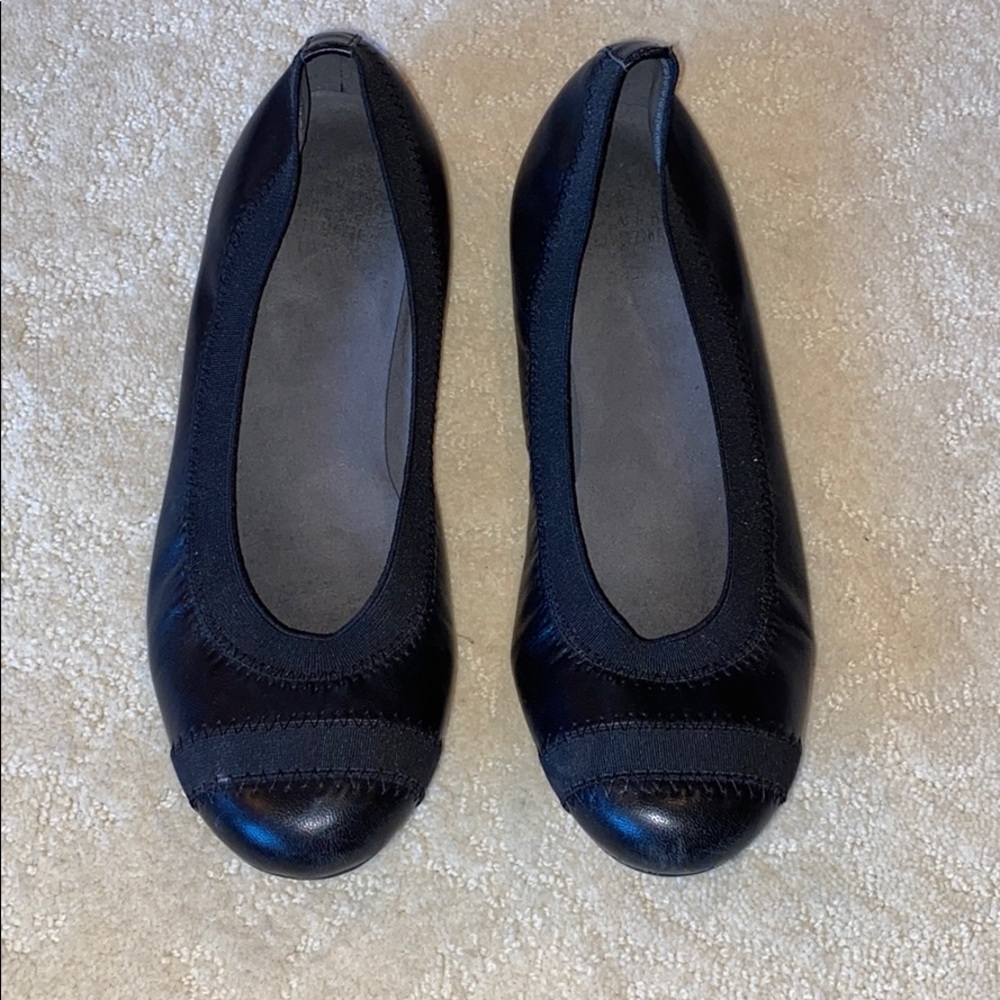 Stuart Weitzman Black Leather Ballet Flats
